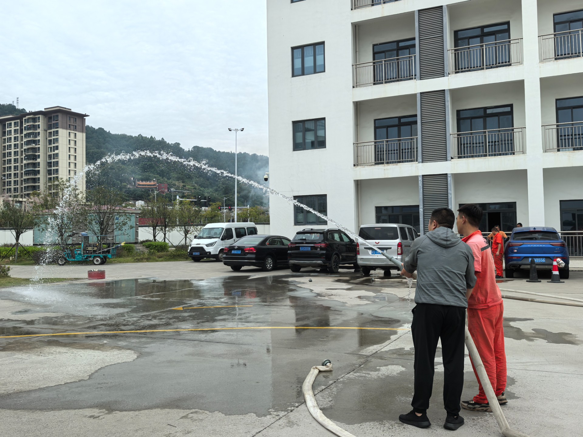 寧德陸港開展“119消防安全日”應(yīng)急演練活動(dòng)，周明組拍攝3.jpg